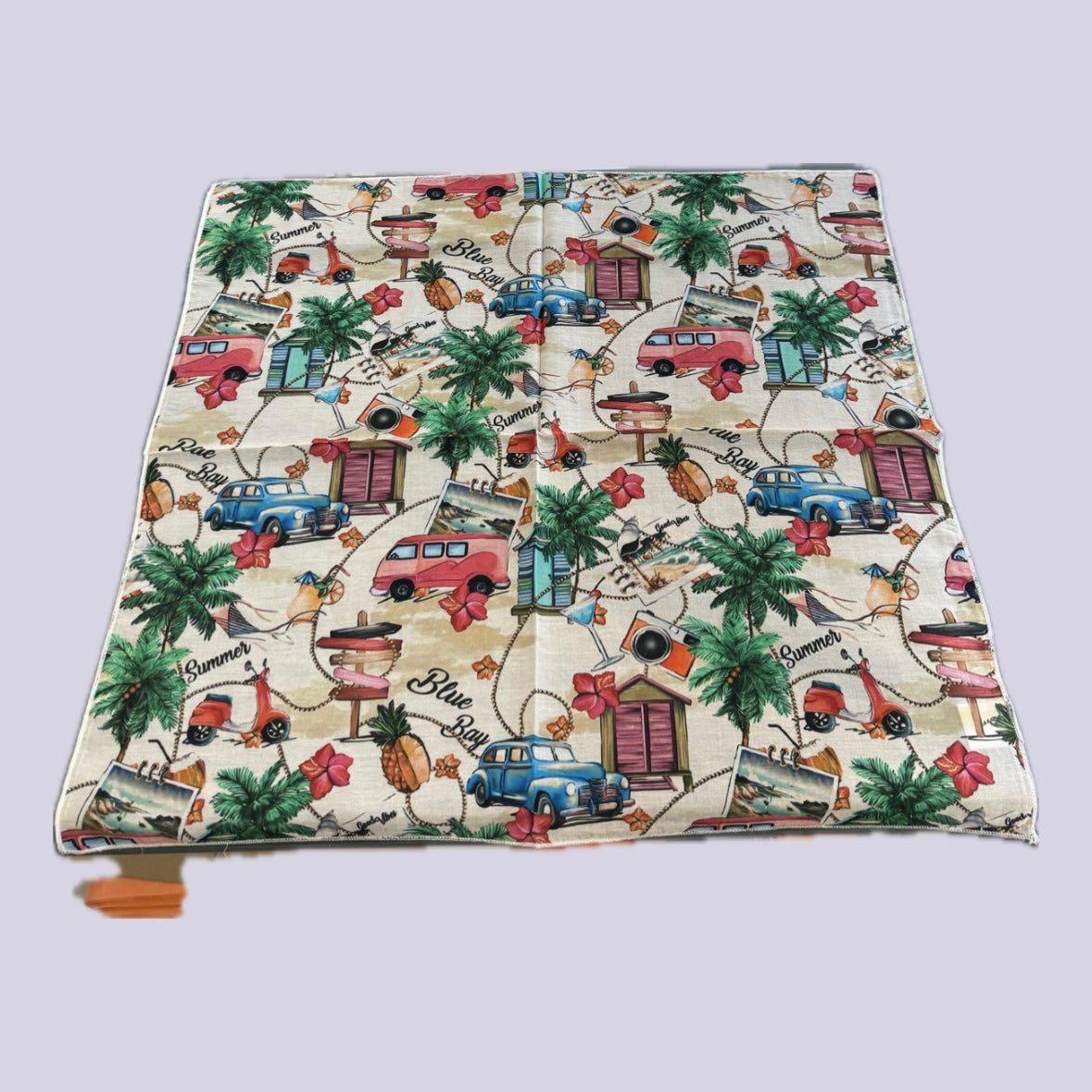 Sommerliches Halstuch mit Vintage-Print