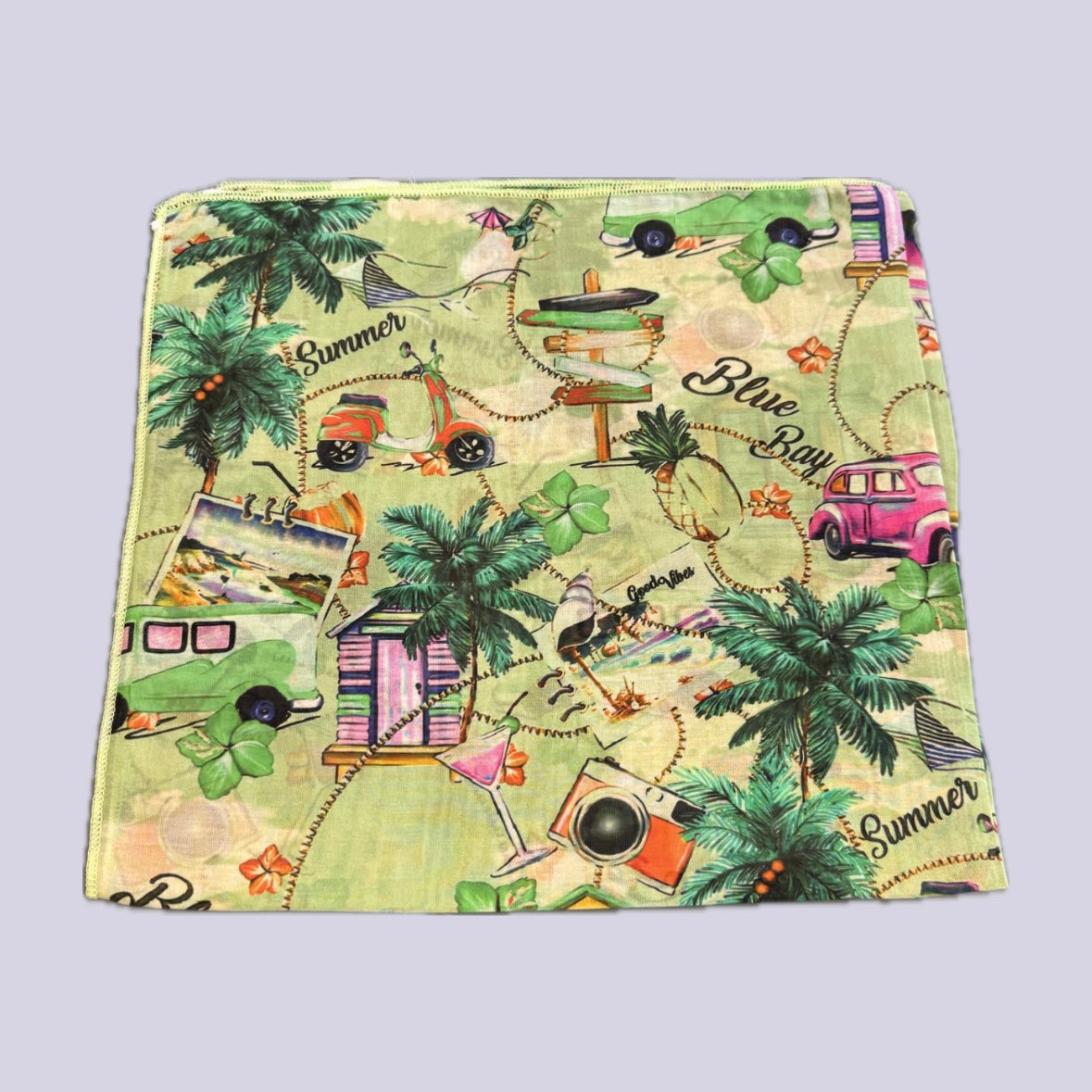 Sommerliches Halstuch mit Vintage-Print