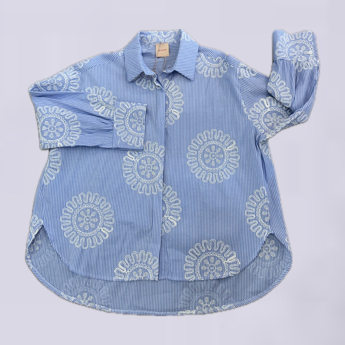 Stilvolle One-Size Blusen – mit Stick-Details