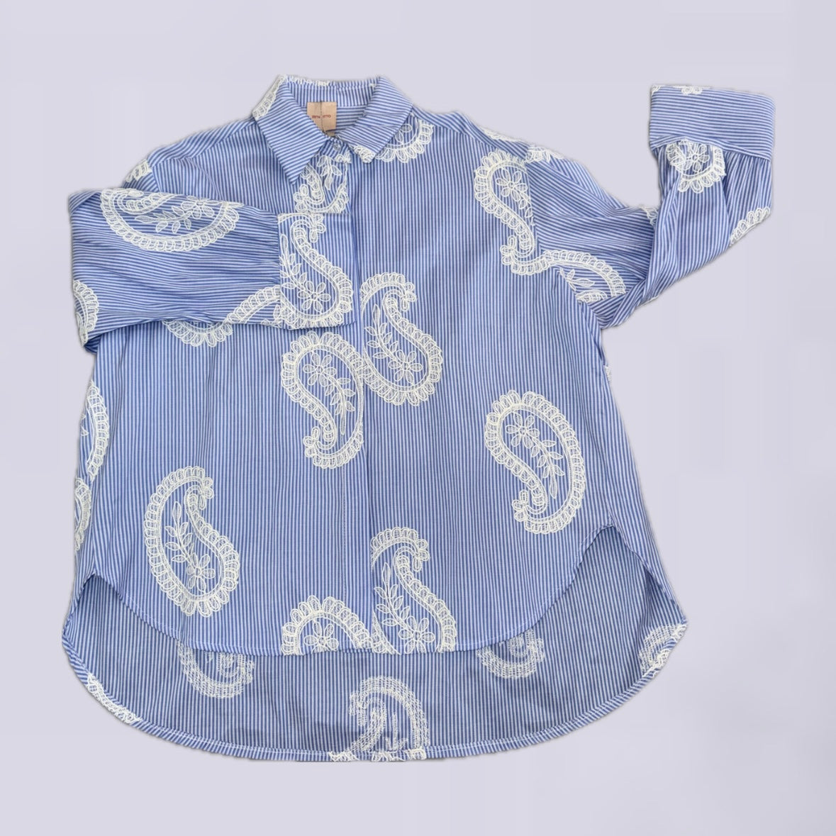 Stilvolle One-Size Blusen – mit Stick-Details